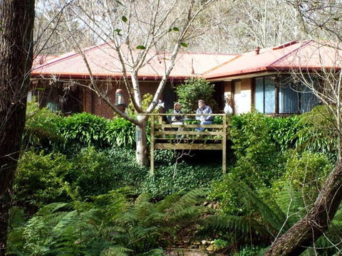 Adelaide Hills Bed & Breakfast Accommodation - Holiday Jervis Bay 1