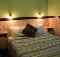 Aussie Outback Oasis Cabin  Van Village - Holiday Jervis Bay