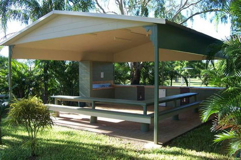 Aussie Outback Oasis Cabin & Van Village - Holiday Jervis Bay 4