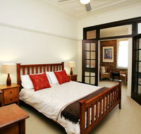 The Bank Guesthouse - Holiday Jervis Bay