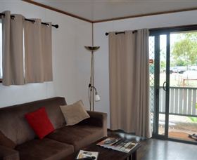 Daly Waters Historic Pub - Holiday Jervis Bay 4