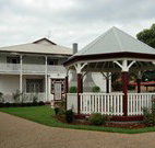California Manor Bed and Breakfast - - Holiday Jervis Bay