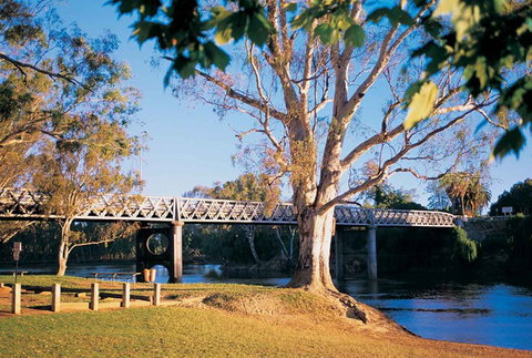 Albury-Wodonga YHA - Holiday Jervis Bay 9
