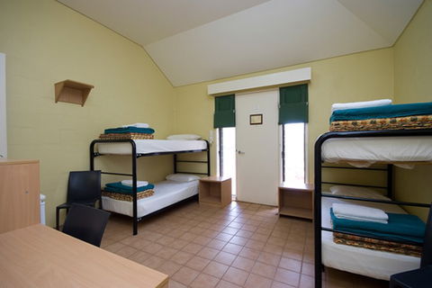Ayers Rock - Outback Pioneer Lodge - Holiday Jervis Bay 4