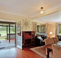 Woollamia Farm Cottage Accommodation - Holiday Jervis Bay
