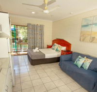 Tropical Palms Resort  4WD Hire - Holiday Jervis Bay