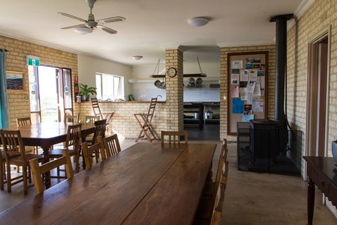 Augusta - Cape Leeuwin YHA - Holiday Jervis Bay 3