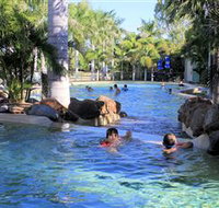 Aussie Outback Oasis Cabin and Van Village - Holiday Jervis Bay
