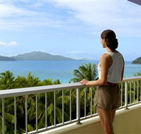 Hamilton Island Reef View Hotel - Holiday Jervis Bay