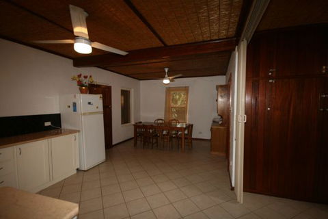 LJ Hooker Goolwa Holiday Rentals - 42 Underwood Avenue, Goolwa Beach - Holiday Jervis Bay 25