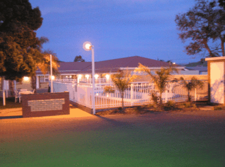Charles Rasp Motor Inn and Cottages - Holiday Jervis Bay