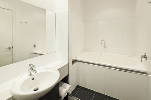 BEST WESTERN PLUS Ballarat Suites - Holiday Jervis Bay 4