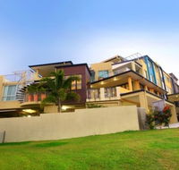 Caloundra Central Apartment Hotel - Holiday Jervis Bay