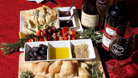Angas Plains Estate Wines Heritage Suite - Holiday Jervis Bay 7