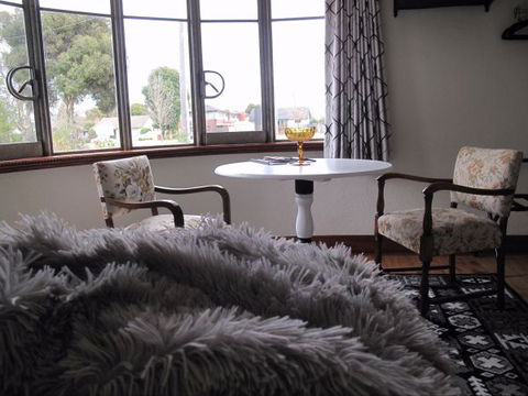 B&B Wodonga - Art Deco Accommodation - Holiday Jervis Bay 1