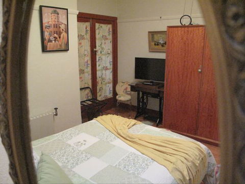 B&B Wodonga - Art Deco Accommodation - Holiday Jervis Bay 4