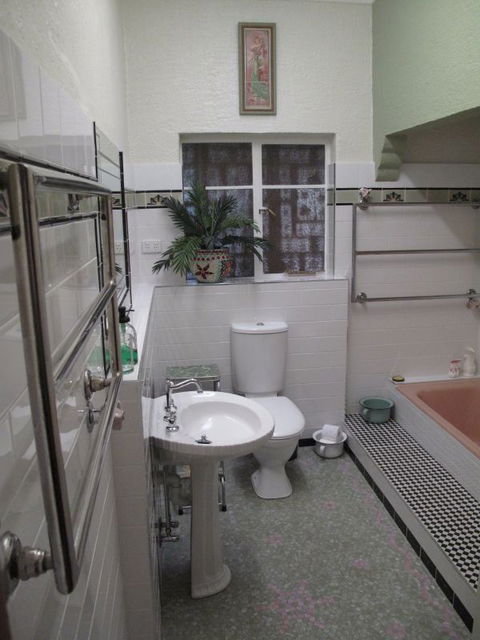B&B Wodonga - Art Deco Accommodation - Holiday Jervis Bay 8