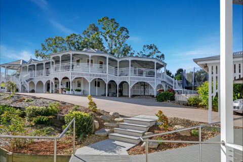 The Farmhouse Eumundi - Holiday Jervis Bay 2