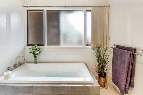 Adelaide Style Accommodation - Close To City In Stylish North Adelaide - Holiday Jervis Bay 5