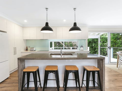 Amalfi Beach House - Holiday Jervis Bay 1