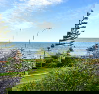 Ariadne - A Hop Skip and a Jump to the Beach with Sea Views - Holiday Jervis Bay