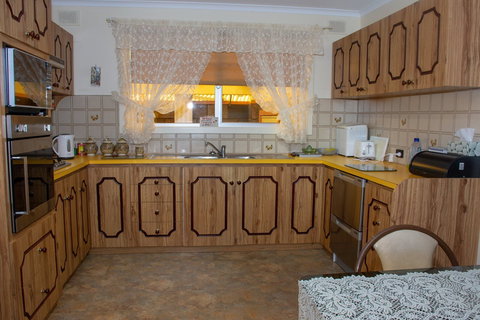 Chrissie's Palace - Holiday Jervis Bay 1