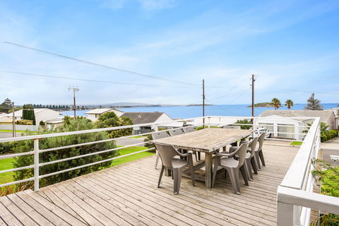 19 Investigator Crescent, Encounter Bay - Holiday Jervis Bay 1