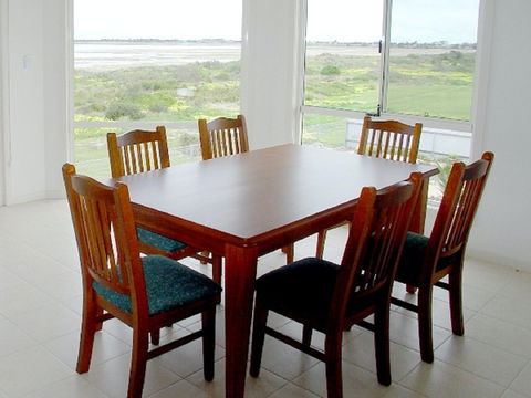 Arabesque Villa 2 - Holiday Jervis Bay 2