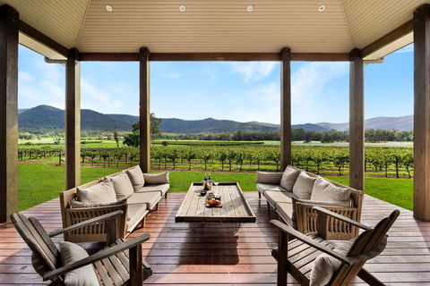 Arenridge - Broke Hunter Valley - Holiday Jervis Bay 1