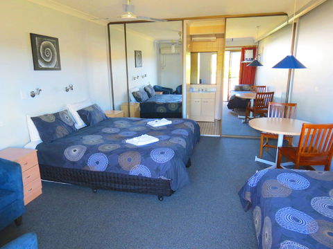 Sisleys Motel - Holiday Jervis Bay 0