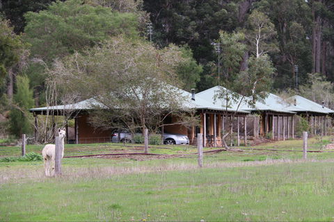 Treenbrook Cottages - Holiday Jervis Bay 0