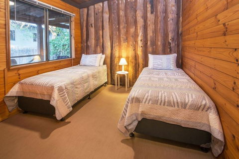 Yallingup Beach House - Holiday Jervis Bay 2