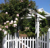 Durack House Bed  Breakfast - Holiday Jervis Bay