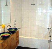 Guadalupe Hill - Holiday Jervis Bay