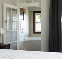 Caves House Hotel - Holiday Jervis Bay