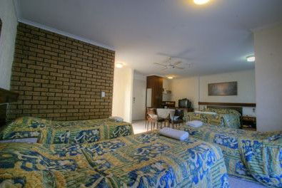 Albury Burvale Motor Inn - Holiday Jervis Bay 0