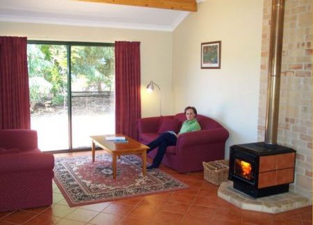 Karri Valley Chalets - Holiday Jervis Bay 3