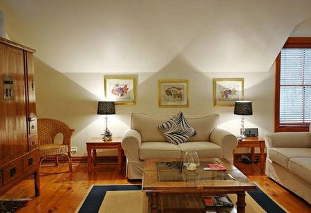 The Mews Studio Apartments - Holiday Jervis Bay 3