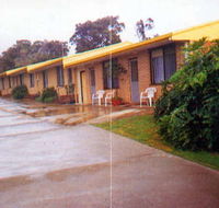 Clovelly Holiday Units - Holiday Jervis Bay