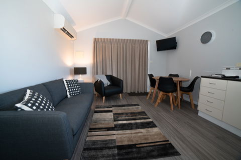 Bridport Beach Cottages - Holiday Jervis Bay 1