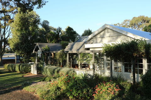 Holmwood Guesthouse And Spa Cottages - Holiday Jervis Bay 0