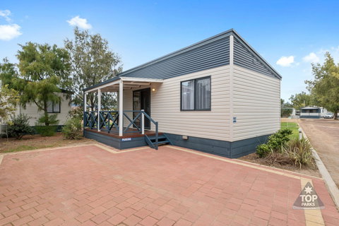 Jurien Bay Tourist Park - Holiday Jervis Bay 1