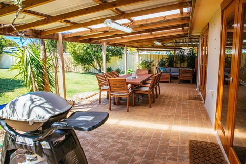 Sunbaker Beach House - Holiday Jervis Bay 0