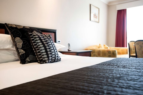 Best Western Plus All Settlers Tamworth - Holiday Jervis Bay 1