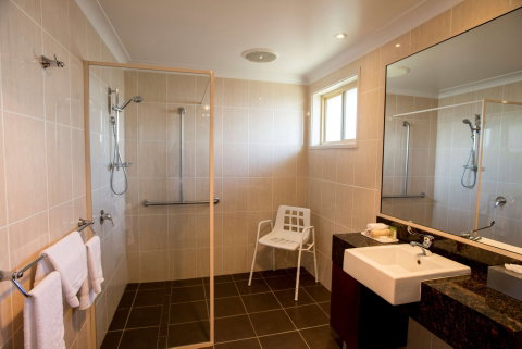 Best Western Plus All Settlers Tamworth - Holiday Jervis Bay 2