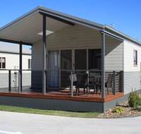 Bowlo Holiday Cabins - Holiday Jervis Bay