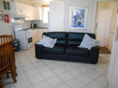 Clan Ranald Holiday Unit 2 - Holiday Jervis Bay 2
