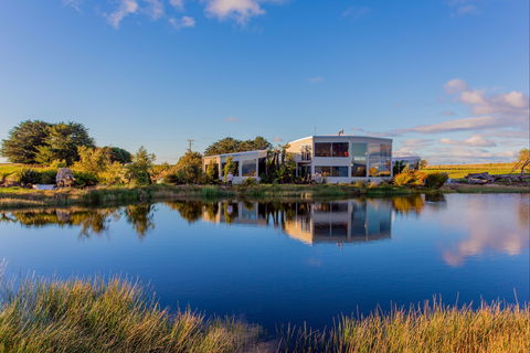 Eagles Nest Retreat - Holiday Jervis Bay 1