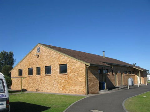 Lake Windemere Caravan Park - Holiday Jervis Bay 2