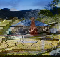 Nil Desperandum - Holiday Jervis Bay